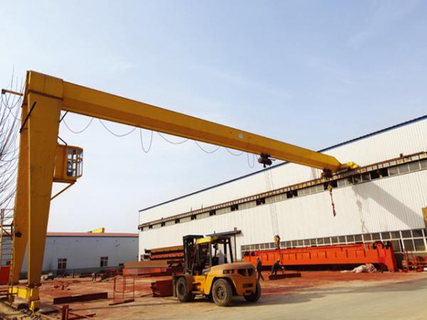 MHB型半門(mén)式起重機(jī)